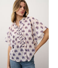 Load the image into the gallery viewer, 0039Italy cotton batiste blouse Daisy
