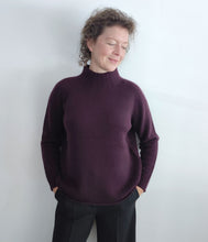 Load the image into the gallery viewer, Esisto summer cashmere jumper V-neck long sleeve
